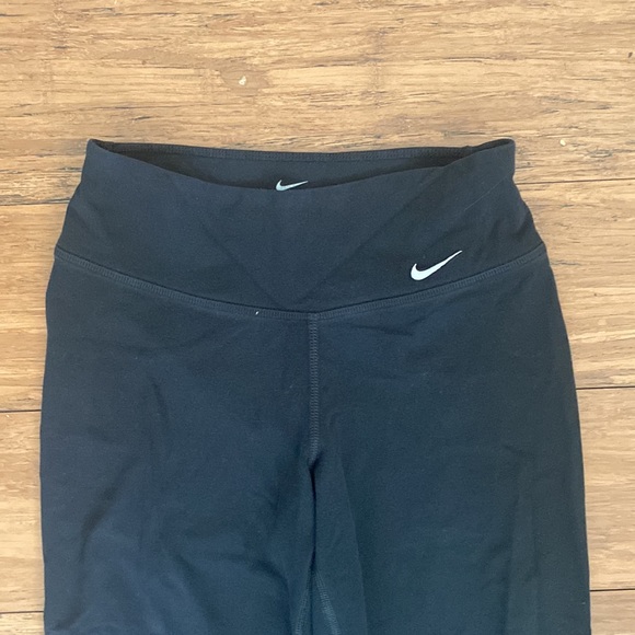 Nike black yoga pants - Picture 3 of 3